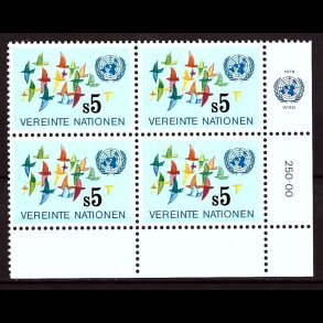 FORENEDE NATIONER POSTFRISK 4-BLOK - 163