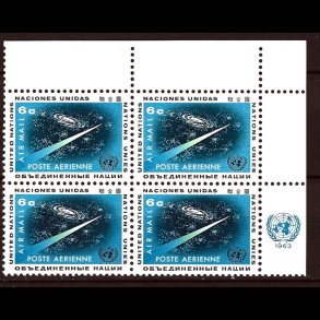 FORENEDE NATIONER POSTFRISK 4-BLOK - 221