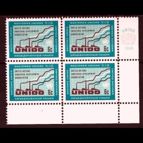 FORENEDE NATIONER POSTFRISK 4-BLOK - 304