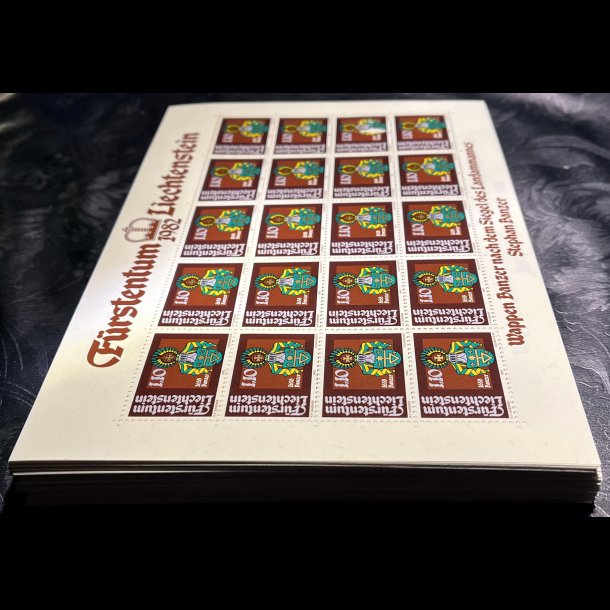 Liechtenstein smark 136 stk mellem AFA 696-1110, alle forskell., postfriske AFA vrdi kr. 30.000,00